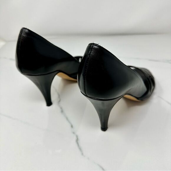 Michael Kors Heels- Size 6.5 - Picture 5 of 15